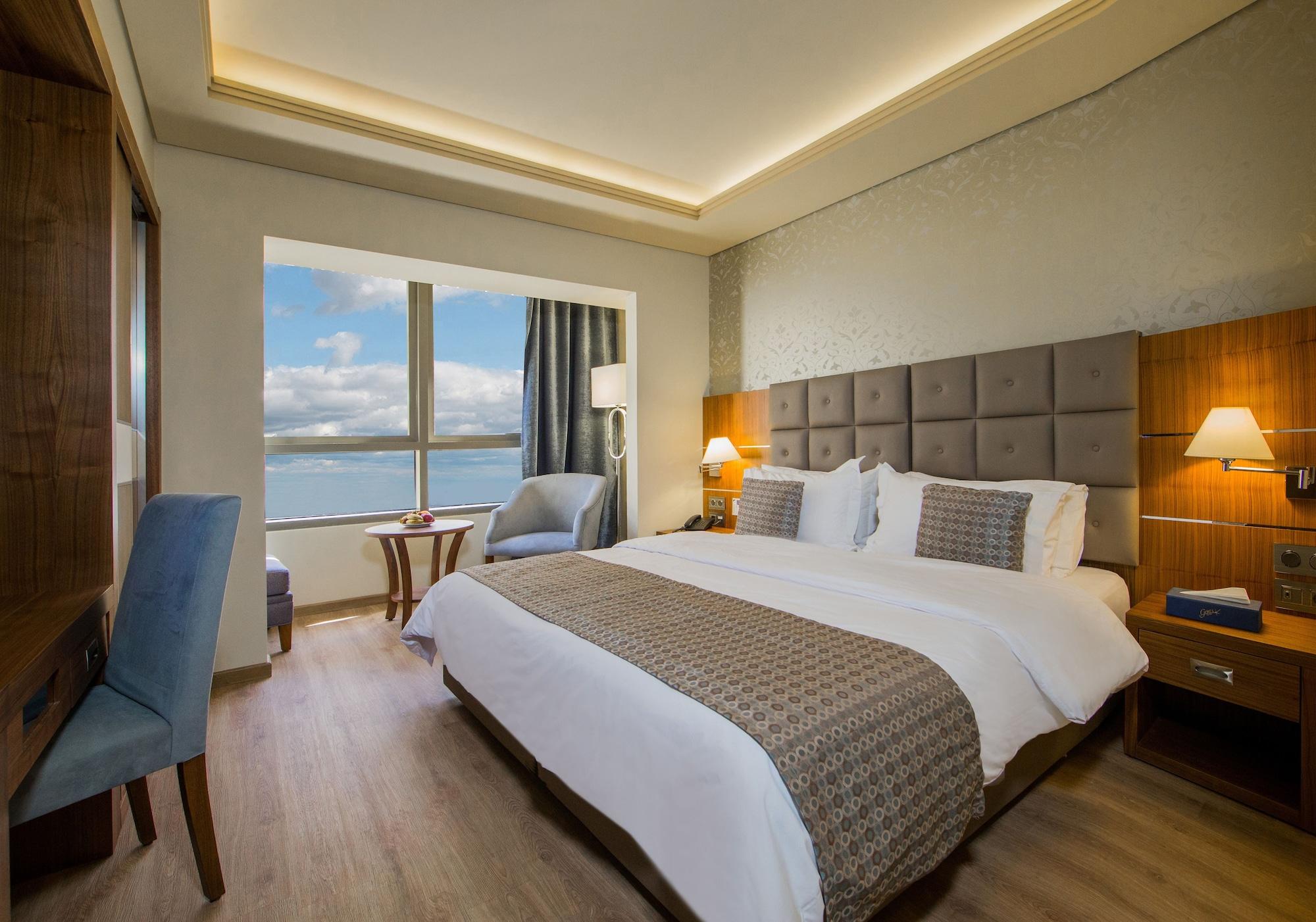 فندق جيمز 4*